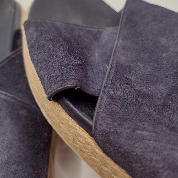 Vince Selene Suede Open Toe Crossover Strap Sandals 8 Navy Slide FF - Picture 3 of 11